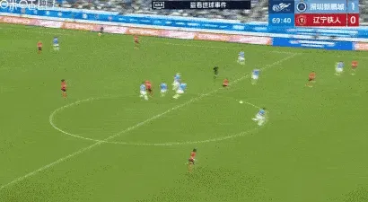 体育赛事-邦本宜裕单刀破门，因越位在先进球被判无效